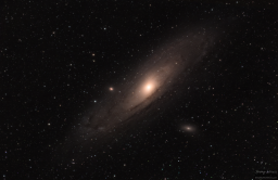 Shakedown of new scope and camera. About 45 minutes on the Andromeda galaxy.