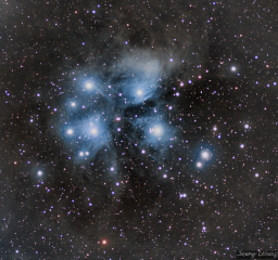 Version of M45 reprocessed to reveal the interstellar dust.