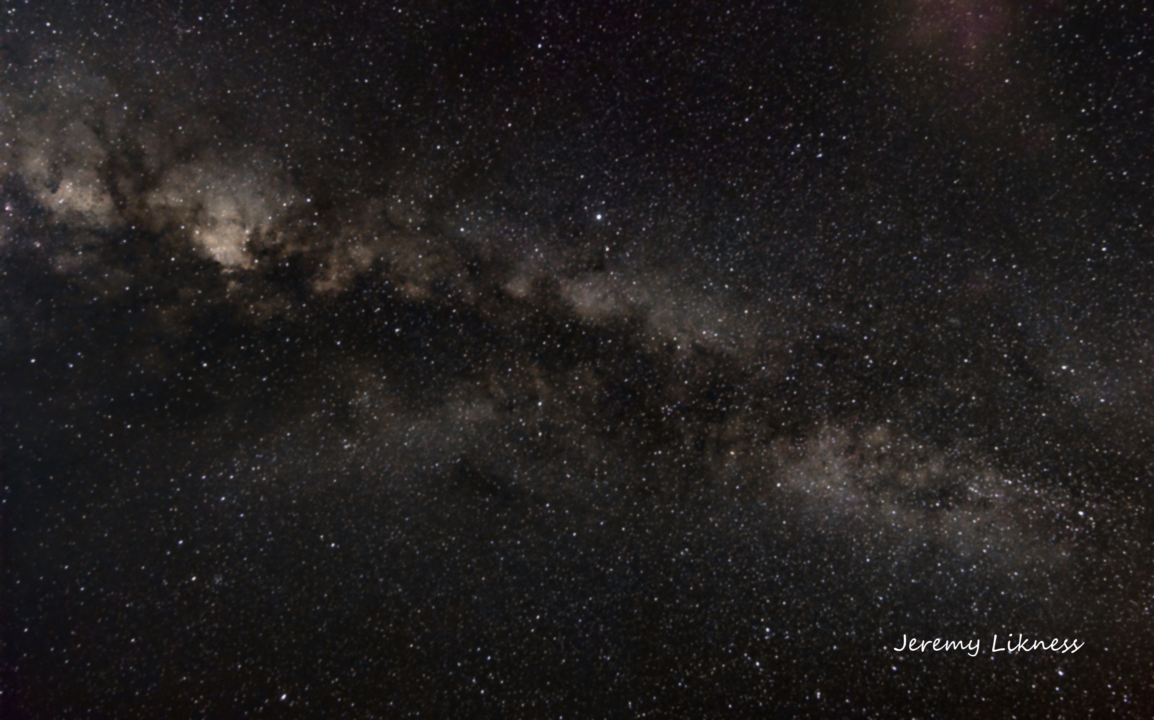 Milky Way over Maca Buca
